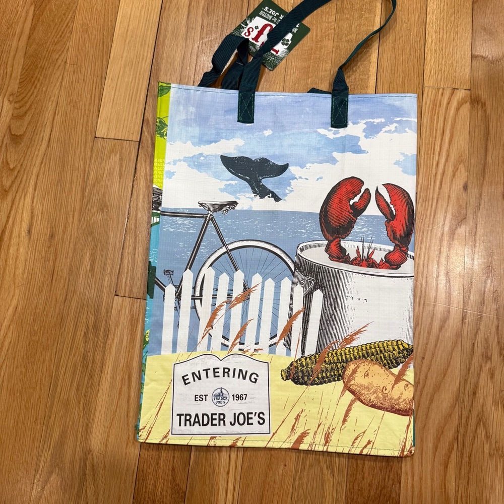 Trader Joe's ECO Reusable Shopping Grocery Gift Tote Bags/Boston/New with tags - Picture 2 of 7